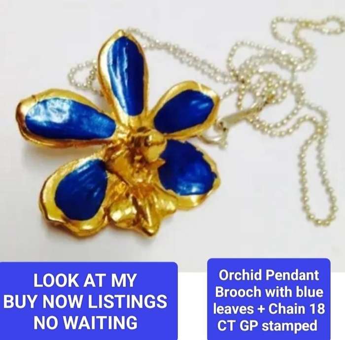 EXQUISITE - Orchid - Gold Blue trim Pendant Brooch +Chain stamped 18 k GP on Link Vintage Singapore