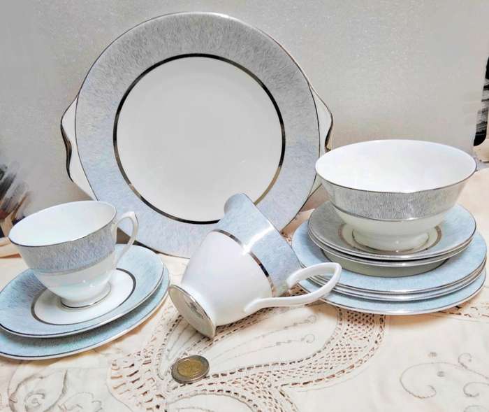 Royal Albert 11 pieces VINTAGE  MIRROR Silver + white- LOOK AT MY BUY NOW LISTINGS NO WAITING