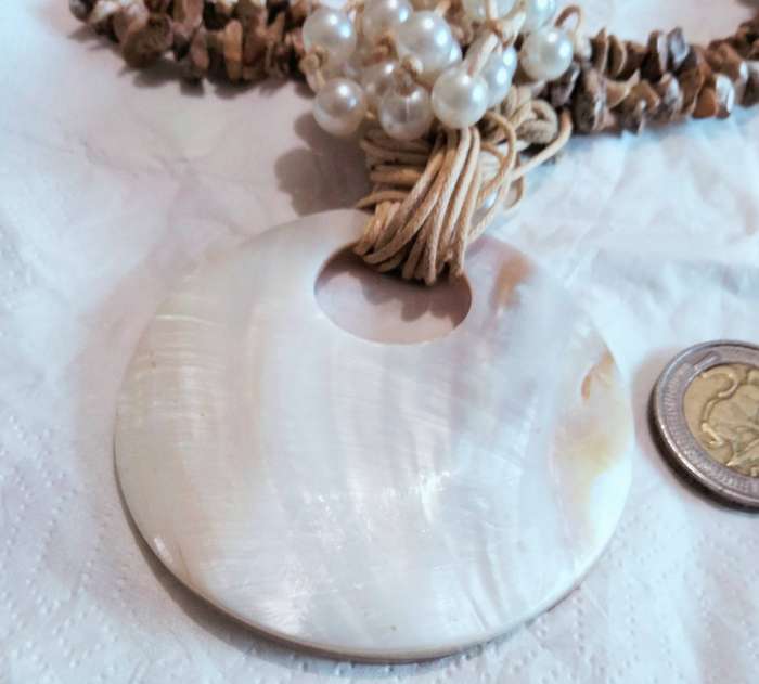 Necklaces 2 separate Now 1-Lots polished chip gemstones+1 Large Mother Of Pearl+faux pearls on cord
