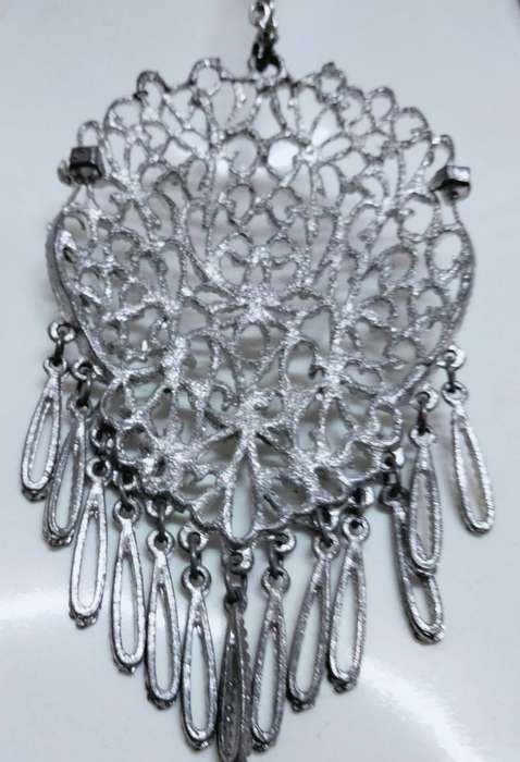 Necklace Pendant FILIGREE Intricate patt. Silver tone meta+Chain LOOK At My BUY NOW ltems NO WAITING