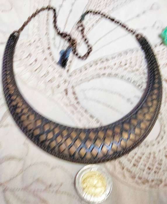 Necklace Choker Metal Goldish tone DAZZLING design Snake Skin - LOOK At MY BUY NOW items NO WAITING