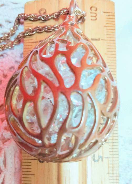 Pendant- Puff Pear full of sparkling Crystals+Chain gold toneLOOK At My BUY NOW LISTINGS NO WAITING