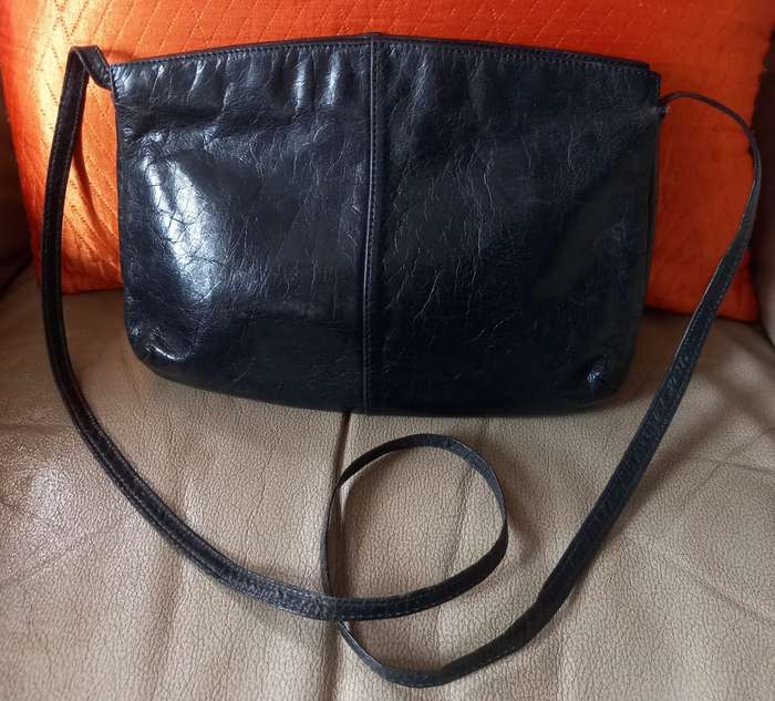 Italian leather clutch bag (Bettina)