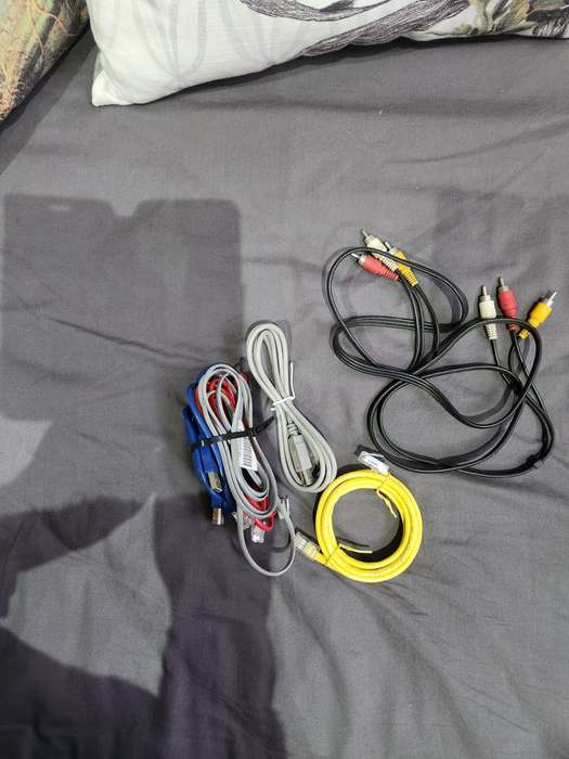 Mixed lot of cables