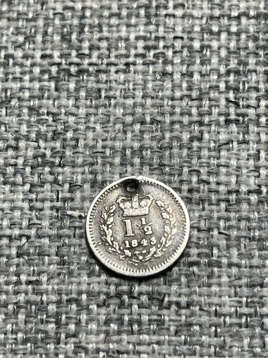 1843 1 1/2 Pence - Victoria Silver 925) 0.71 g  12 mm