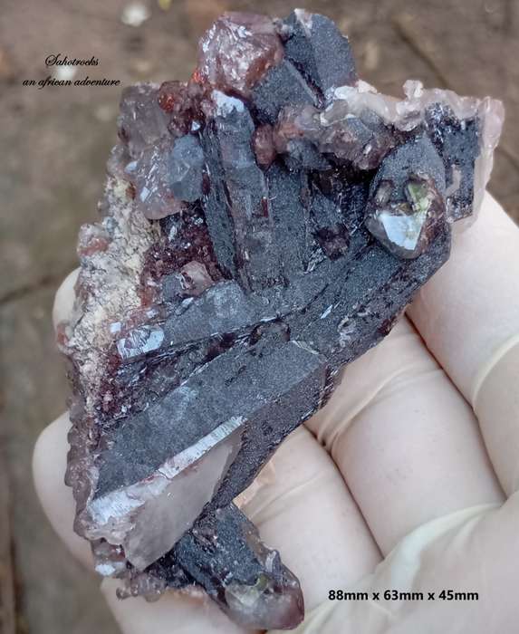 Hematite in quartz - Orange River N Cape South Africa