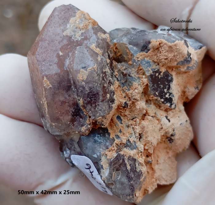 Hematite in quartz - Orange River N Cape South Africa