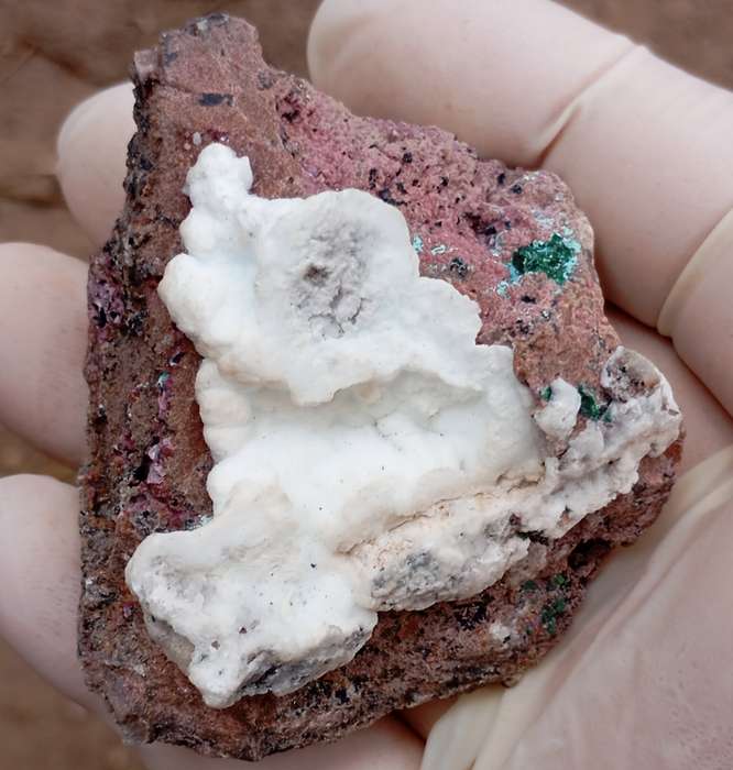Cobaltoan calcite heterogenite aragonite chrysocolla - Kakanda deposit DRC Congo