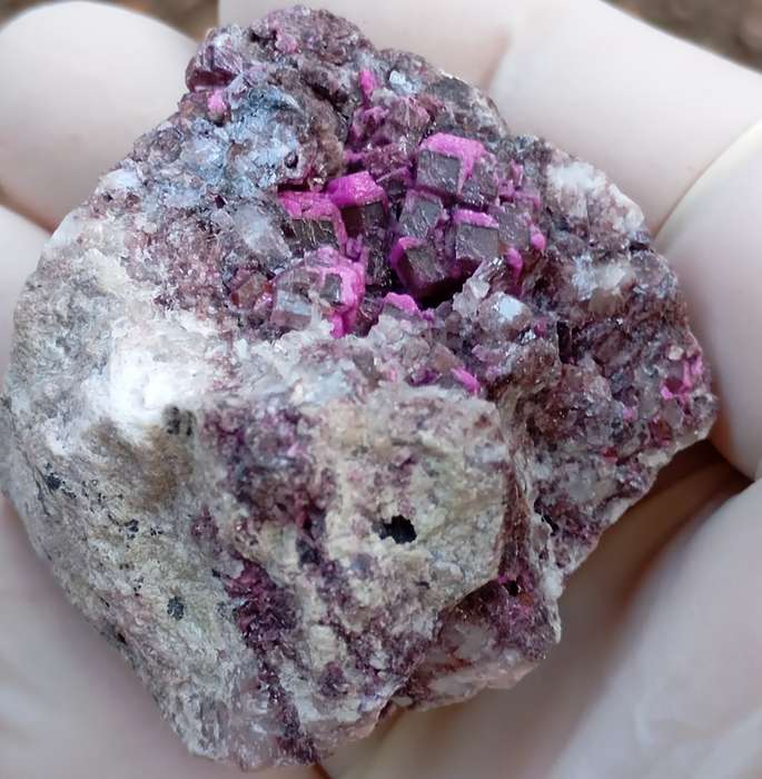 Cobaltoan calcite heterogenite quartz - Mashamba West mine DRC Congo