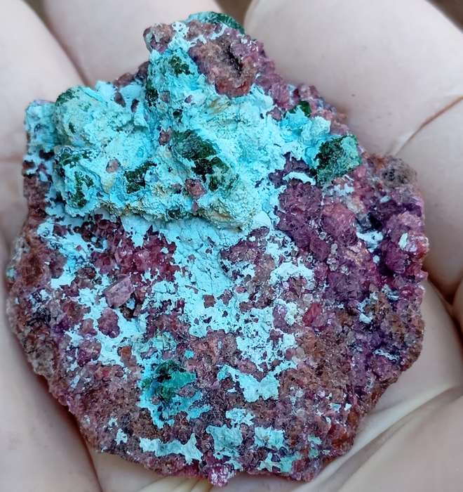 Cobaltoan calcite chrysocolla malachite quartz - Kakanda deposit DRC Congo