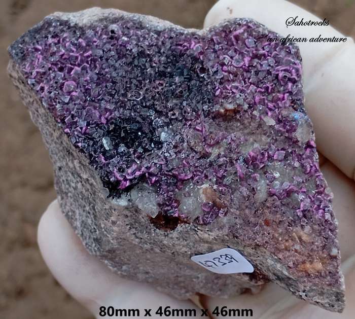 Cobaltoan calcite heterogenite quartz - Mashamba West mine DRC Congo