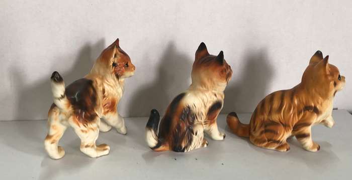 Beautiful Set of 3 Cat Ornaments