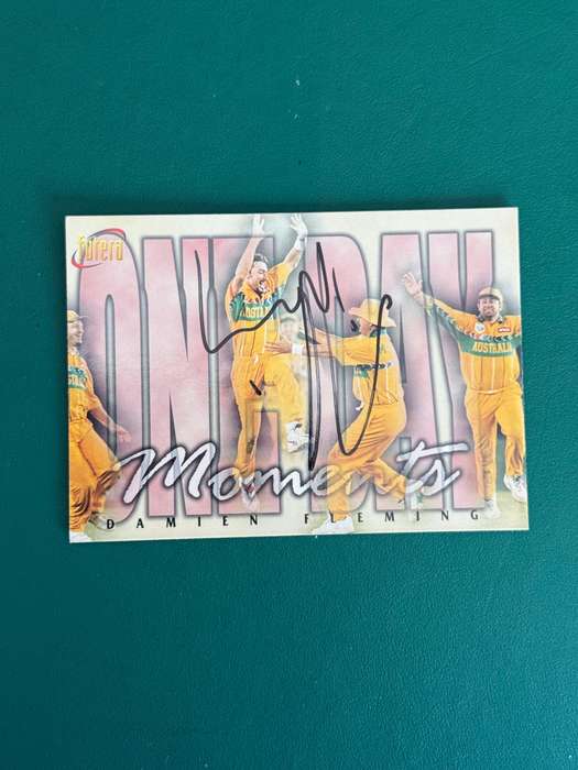 Cricket Card - *SIGNED*  Damian Fleming (Nr43) 1996 One Day Moments Futera Cricket Card