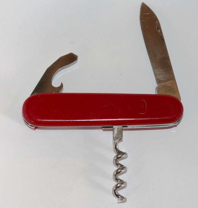 Victorinox - 84mm - Swiss Army Knife (Waiter)