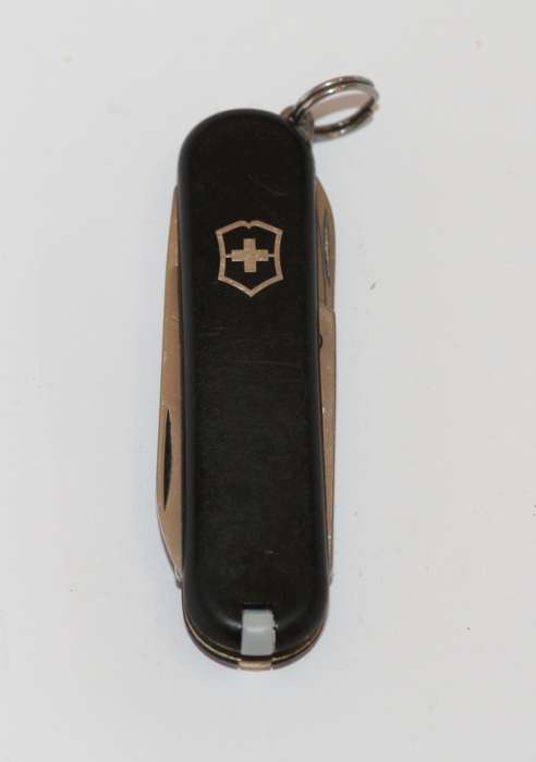 Victorinox - 58mm - Swiss Army Knife - (Classic SD) - optrel Switzerland