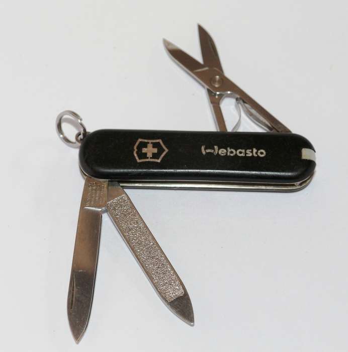 Victorinox - 58mm - Swiss Army Knife - (Classic) - Webasto
