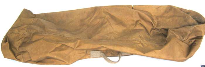 SADF NYLON KIT BAG/BALSAK. SMALL REPAIR OTHERWISE IN VERY GOOD CONDITION