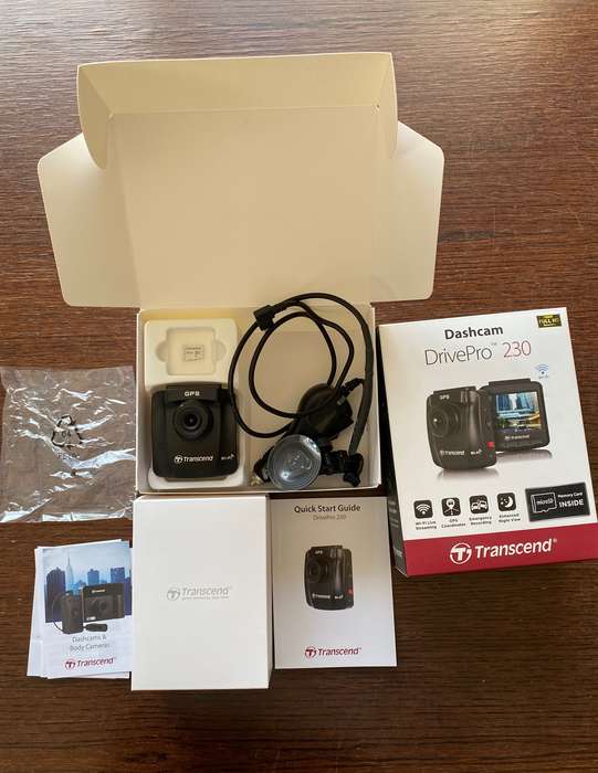 TRANSCEND DRIVEPRO 230 DASH CAMERA with 32GB in working condition