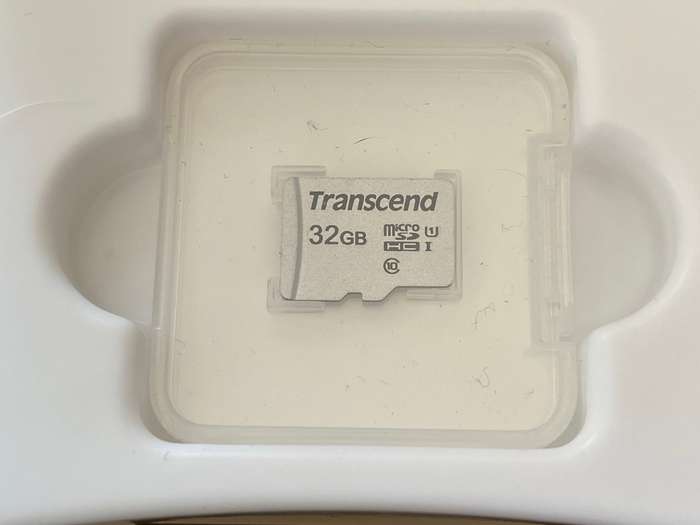 TRANSCEND DRIVEPRO 230 DASH CAMERA with 32GB in working condition