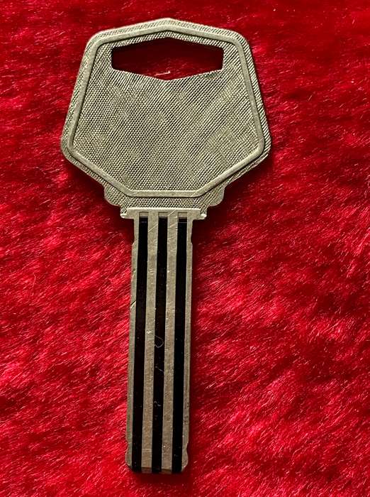 Old Vintage key Ilco Marlok