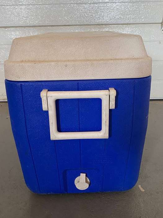 Coleman Cooler Box, ice box, 48qt Insulated Portable Cooler , blue, vintage, model 5248/5247 USA