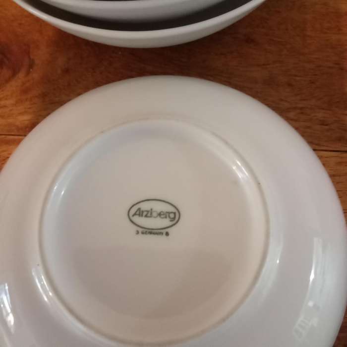 ARZBERG PORCELAIN CERAMICS