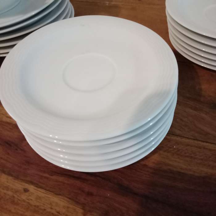 ARZBERG PORCELAIN CERAMICS