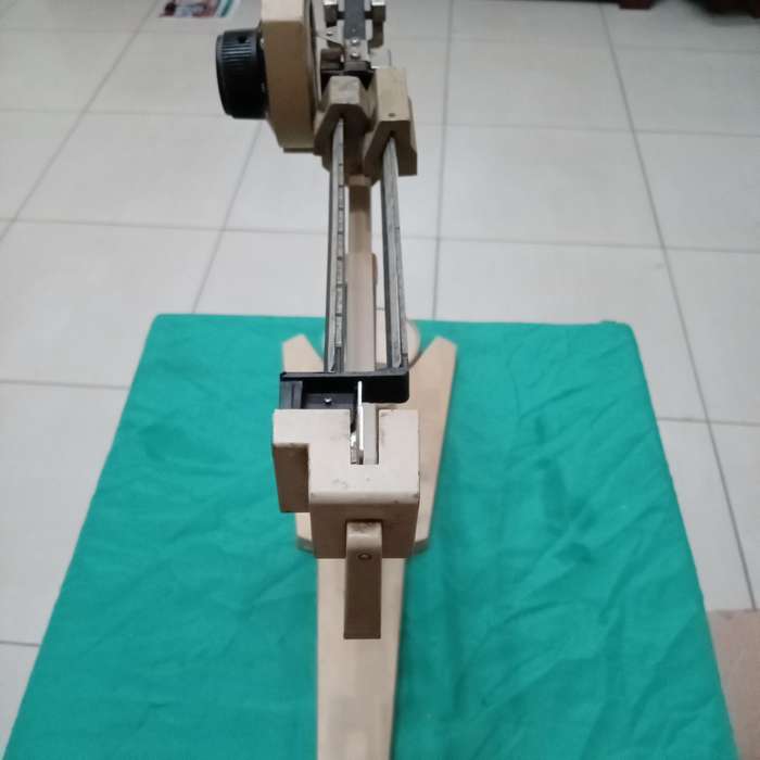 VINTAGE SCALE