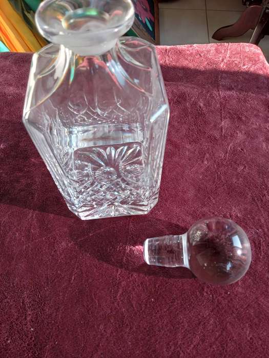 CRYSTAL DECANTER