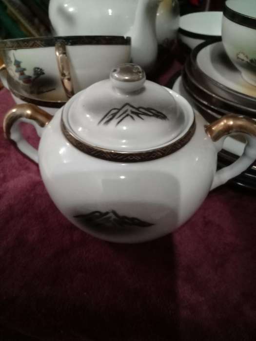 CHINESE VINTAGE TEA SET