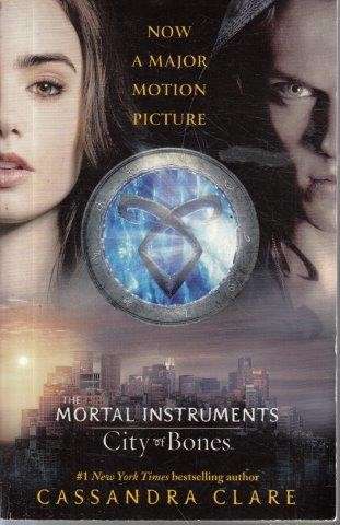 City Of Bones. Book 1: The Mortal Instruments - Clare, Cassandra