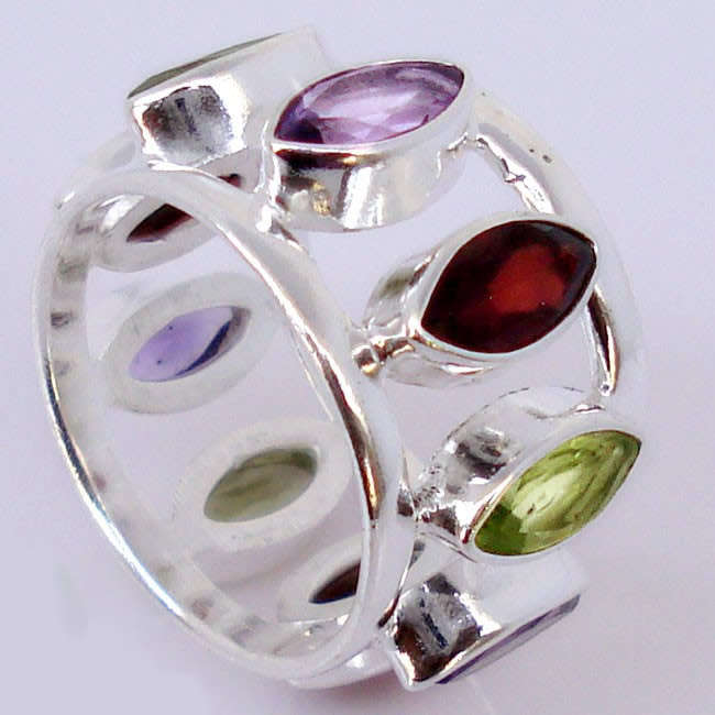 ***WOAW!!!*** SPARKLING NATURAL AMETHYST, GARNET AND PERIDOT IN SOLID STERLING SILVER RING!!!
