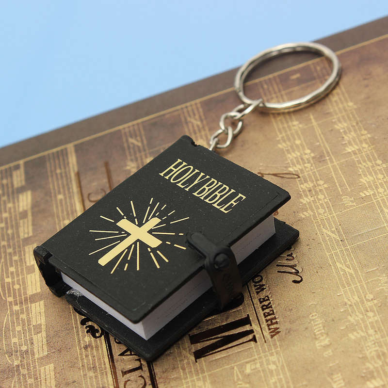 Mini Delicate Holy Bible Book Keychain 40*33*13MM