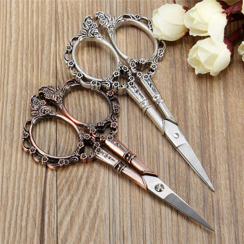 Vintage Flower Pattern Cross-stitch Embroidery Scissors DIY Handicrafts Silver