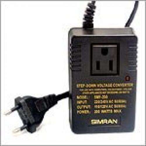 Simran SMF-200 Deluxe 200 Watts Step Down Voltage Converter for International Travel to 220V Countri