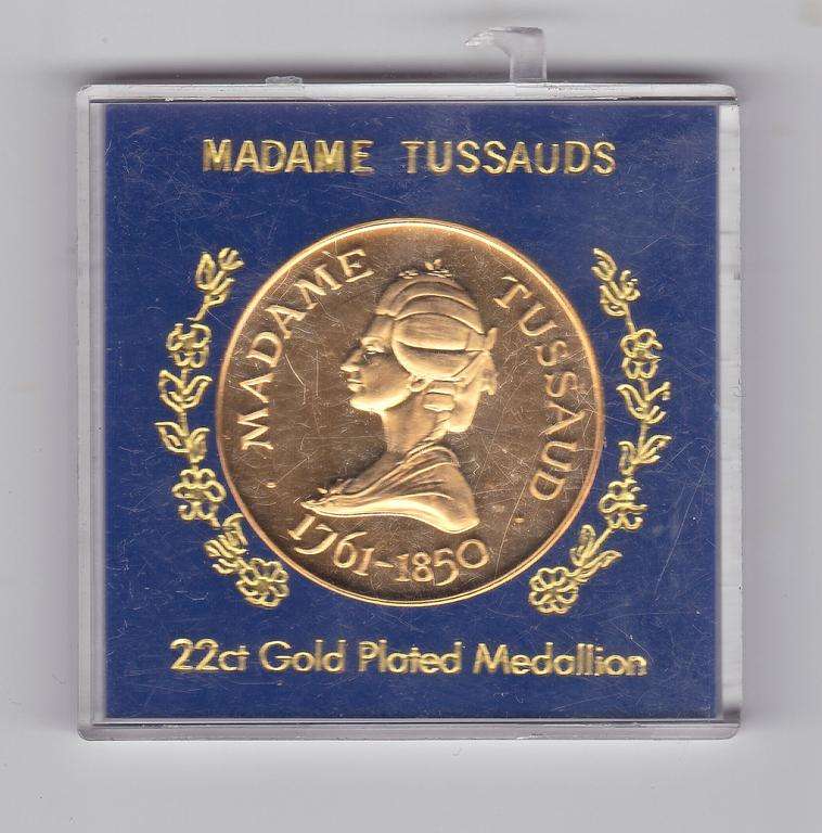 MADAME TUSSAUDS 22CT GOLD PLATED MEDALLION 1884(IN BOX)