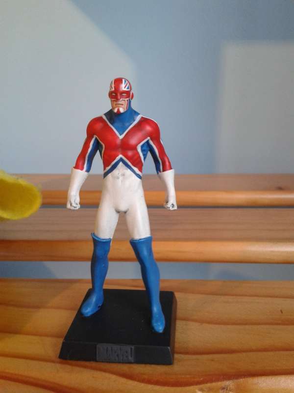 Classic Marvel Figurine Collection: Issue 21 - Captain Britain by Eaglemoss