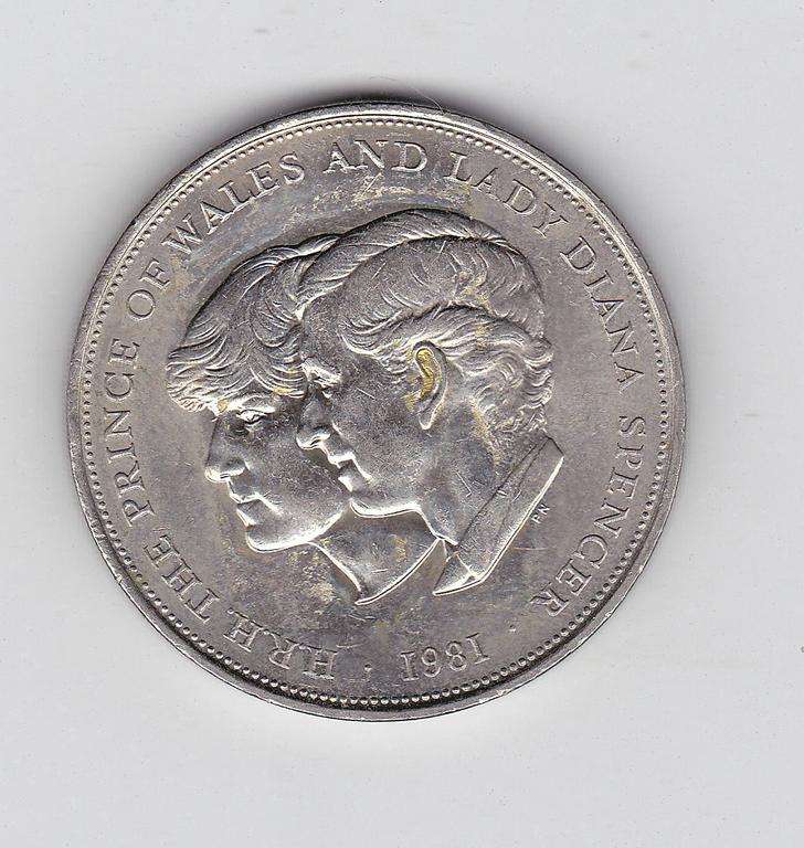 GREAT BRITAIN PRINCE CHARLES AND LADY DIANA SPENCER CROWN 1981