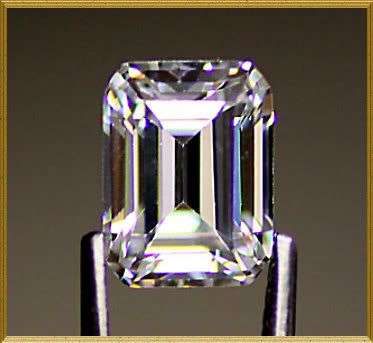 3.80Cts*(1Pc)* EMERALD Cut AAAAA 9X7mm Diamond simulate - FINEST AFFORDABLE DIAMOND SIMULATE