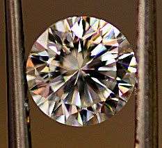 FLAWLESS 3.30CTS (1pc) Round brilliant Cut 8mm Diamond simulant - FINEST DIAMOND SIMULATE