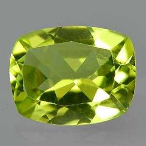 1.23ct -  SPARKLING NATURAL Green PERIDOT Cushion