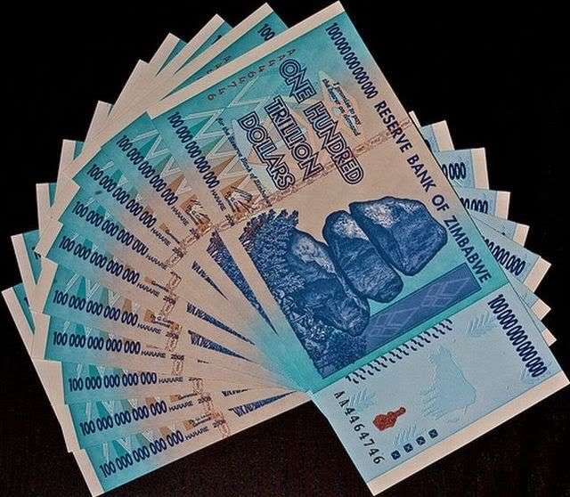 *** LOOK HERE ***  10 Zimbabwe 100 Trillion Dollars notes In Sequence   *** UNC ***