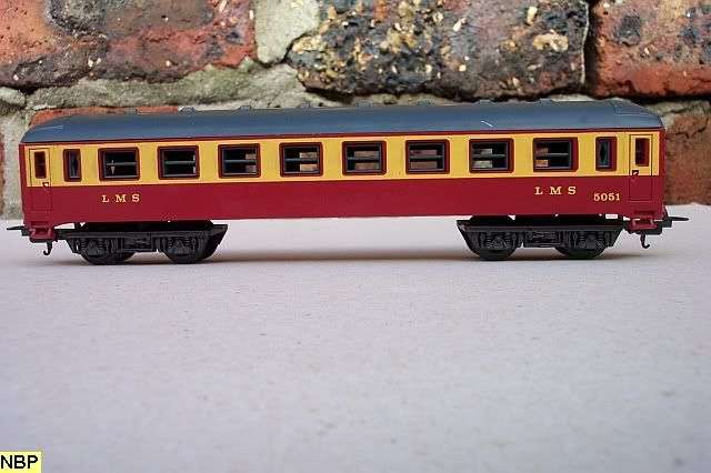 LIMA HO LMS CARRIAGE