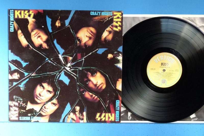 KISS  Crazy Nights  LP UK Pressing
