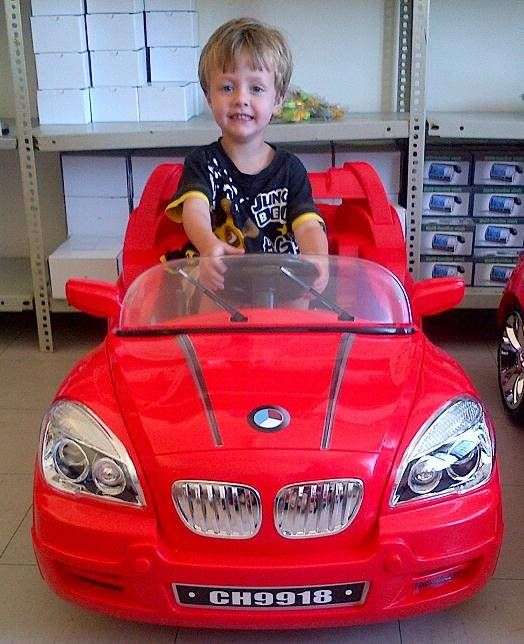 UPGRADE! 12V Twin engine Ride on / in car. Stronger, faster & much more fun.