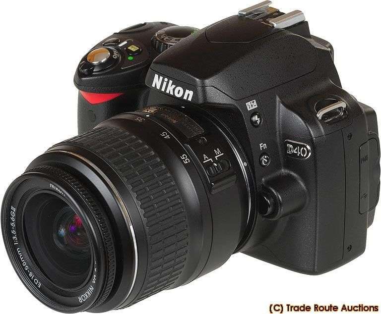 NIKON D40 Professional Digital SLR camera body + NIKKOR 18-55MM LENS KIT