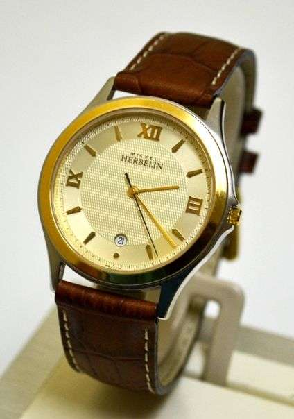 MICHEL HERBELIN MENS LEATHER BAND DATE WATCH  *** R 7,000-00 ***