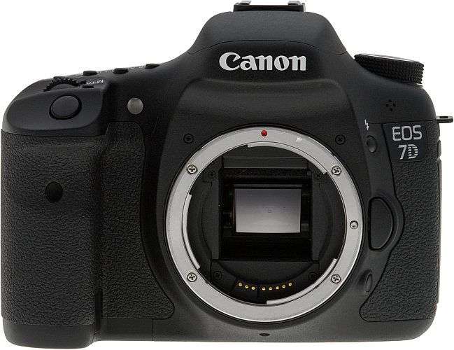 18 Megapixels Canon EOS 7D Mark 18MP CMOS Digital SLR Camera (Body only) + BAG