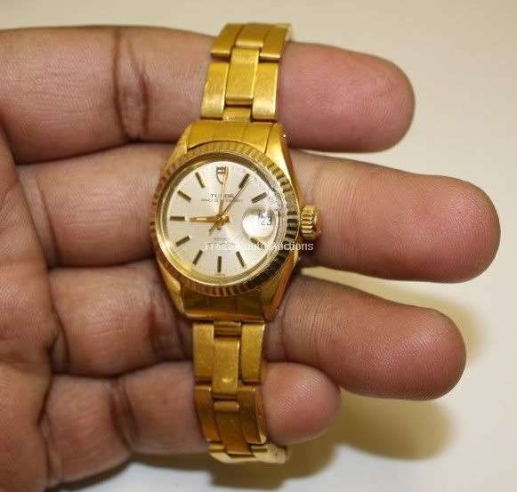 ROLEX TUDOR PRINCESS OYSTERDATE YELLOW DIAL SOLID GOLD BEZEL - ROTOR SELF WINDING - LADIES WATCH