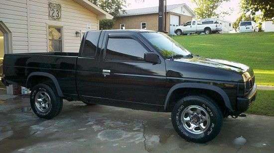 Nissan D21 Hardbody (1994) service manual (E-book)